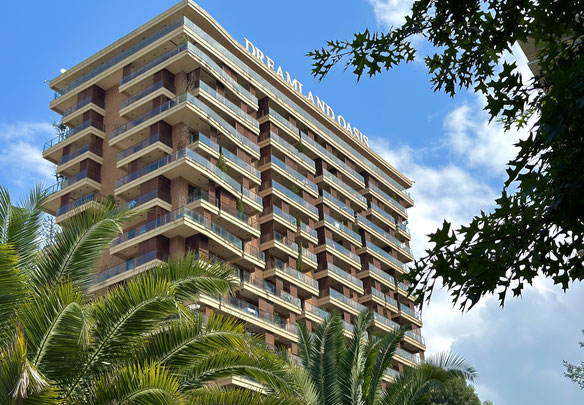 Квартира з окремою спальнею в преміальному «Dreamland Oasis» з видом на море та гори!