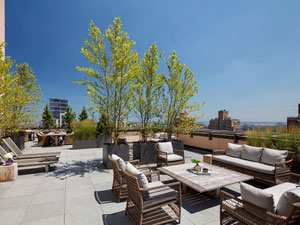 房地产在 389 E. 89 — look at the real estate search engine GEOLN.COM. 照片 9