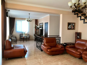 Вілла готельного типу в Гоніо — Пошуковик нерухомості від забудовників і власників GEOLN.COM. Фото 3