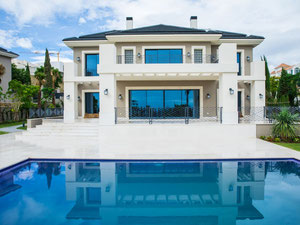 Villa 6 bedrooms 551 m² in Flamingo, Spain — Find off-plan property or real estate resale directly from developers and owners GEOLN.COM. Photo 13