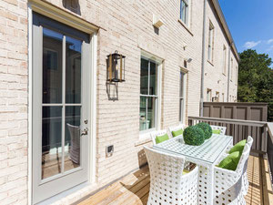 Real estate in The Park at Historic Roswell — look at the real estate search engine GEOLN.COM. Photo 3