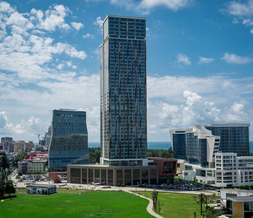 Batumi Porta Tower待售三房公寓 — 来自开发商和业主的房地产搜索引擎 GEOLN.COM. 照片 1