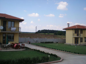 Haus in einem Dorf am Meer in Bulgarien, Region Dobrich, Balchik — Immobilien-Suchservice von Bauträgern und Eigentümern GEOLN.COM. Foto 4