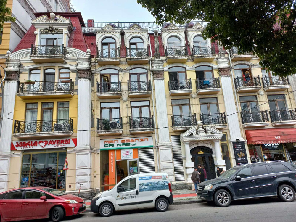 出售巴图米的公寓 — 来自开发商和业主的房地产搜索引擎 GEOLN.COM. 照片 1