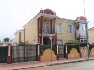 西班牙，瓦伦西亚，Deesa de Campoamor 海边的房子 — 来自开发商和业主的房地产搜索引擎 GEOLN.COM. 照片 3