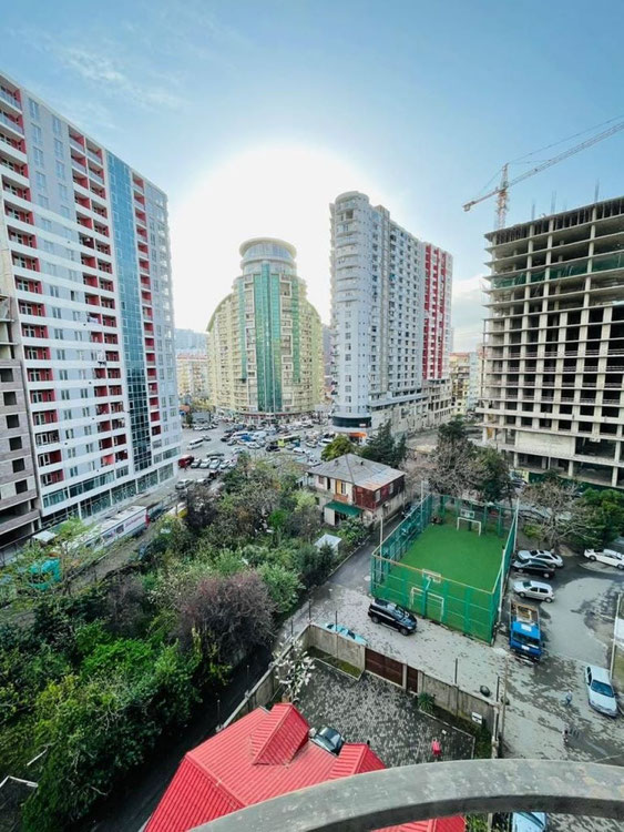 巴统公寓 — 来自开发商和业主的房地产搜索引擎 GEOLN.COM. 照片 1