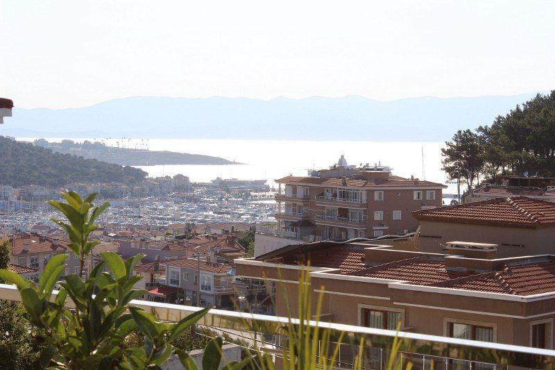 וילה ליד הים בטורקיה, איזמיר, חשם — חיפוש נדל"ן מפרטי ומקבלן GEOLN.COM. תמונה 1