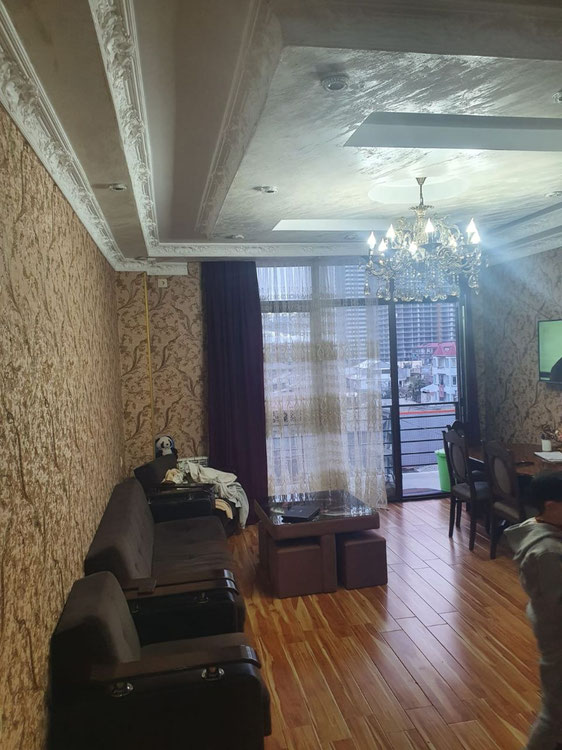 იყიდება 3 ოთახიანი ბინა — უძრავი ქონების ყიდვა და მფლო ბელებისგან GEOLN.COM. ფოტო 1