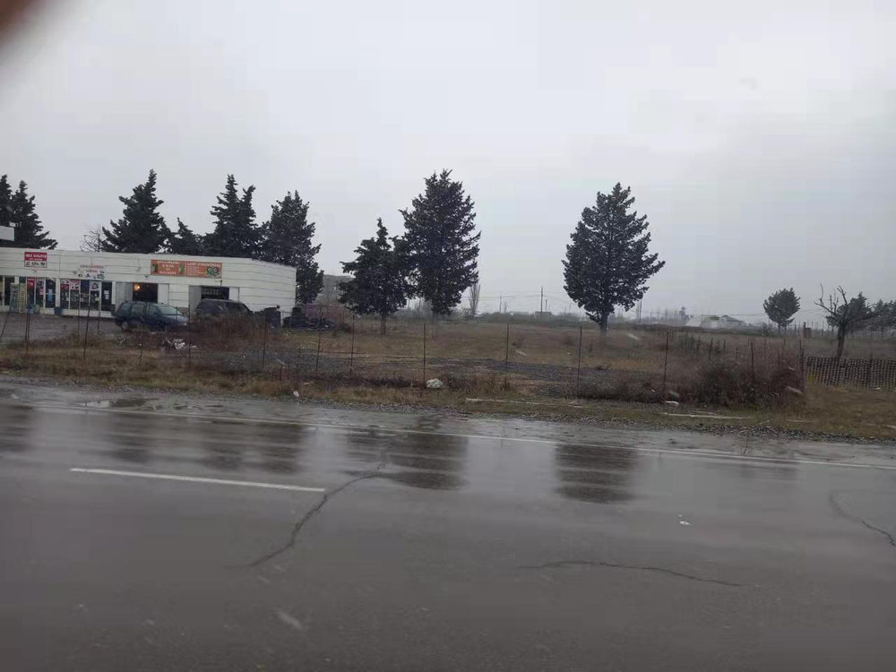 იყიდება არასასოფლო-სამეურნეო დანიშნულების მიწის ნაკვეთი 2300 მ² — უძრავი ქონების ყიდვა და მფლო ბელებისგან GEOLN.COM. ფოტო 1