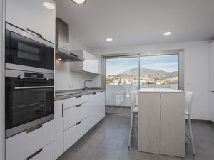 Penthouse 2 bedrooms 178 m² in the New Golden Mile, Spain — Find off-plan property or real estate resale directly from developers and owners GEOLN.COM. Photo 15