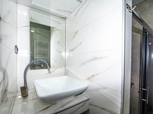 דירת סטודיו משופצת עם נוף לים — חיפוש נדל"ן מפרטי ומקבלן GEOLN.COM. תמונה 11