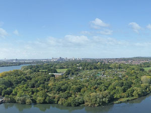 房地产在 Hendon Waterside — look at the real estate search engine GEOLN.COM. 照片 6