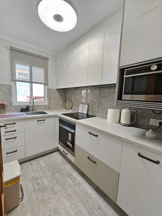 ბინა ტორევიეხაში, პლაია დელ კურას მახლობლად — უძრავი ქონების ყიდვა და მფლო ბელებისგან GEOLN.COM. ფოტო 1