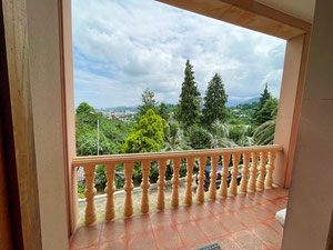 巴统别墅 750 平方米，占地 1300 平方米 — 来自开发商和业主的房地产搜索引擎 GEOLN.COM. 照片 3