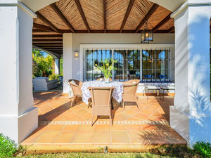 别墅 6 间卧室 693 平方米，位于西班牙马贝拉湾 — 来自开发商和业主的房地产搜索引擎 GEOLN.COM. 照片 13