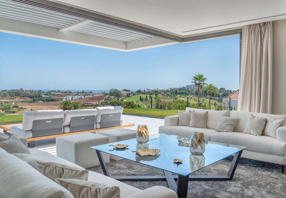 Apartment 3 bedrooms 320 m² in El Paraiso, Spain