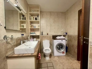 Montenegro. Muy espacioso apartamento de 98m2 con garaje en Bečići — Encuentre propiedades fuera del plan o reventa de bienes inmuebles directamente de desarrolladores y propietarios GEOLN.COM. Foto 8