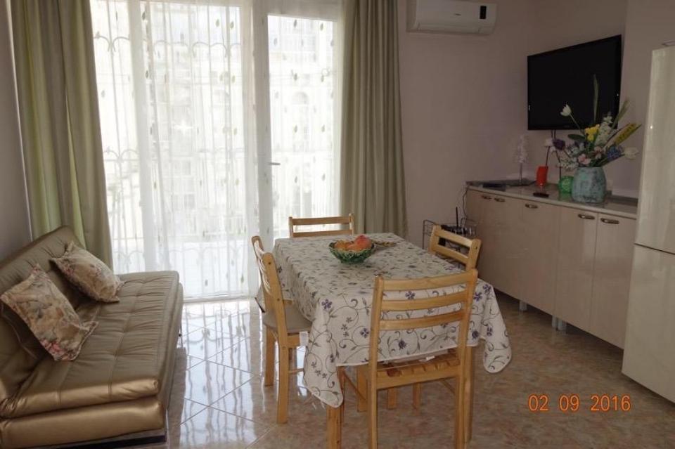 3房出售 — 来自开发商和业主的房地产搜索引擎 GEOLN.COM. 照片 1