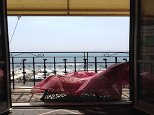 Apartment by the sea in Italy, Genoa — Find off-plan property or real estate resale directly from developers and owners GEOLN.COM. Photo 2