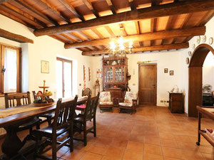 ძვირადღირებული უძრავი ქონება მთაში, გარეუბნებში, ტყეში იტალიაში, ტერნი — უძრავი ქონების ყიდვა და მფლო ბელებისგან GEOLN.COM. ფოტო 8