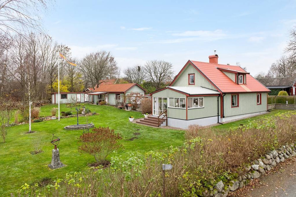 Real estate in Englessons vag 13 — look at the real estate search engine GEOLN.COM. Photo 1