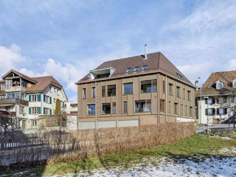 Immobilien in Bernstrasse — Schauen Sie sich die Immobiliensuchmaschine GEOLN.COM an. Foto 1