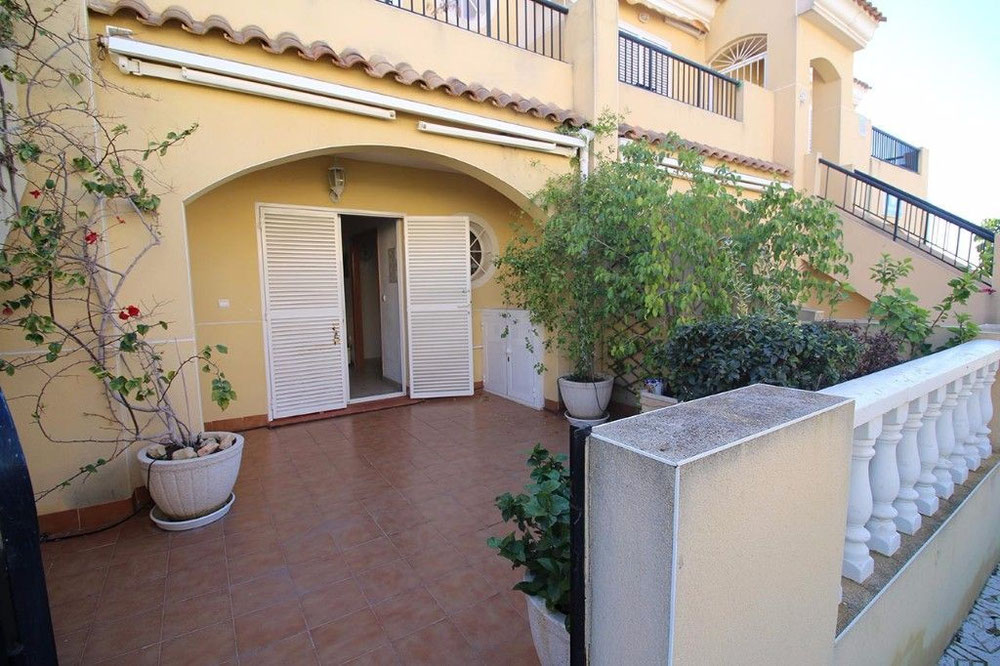 西班牙，瓦伦西亚，阿利坎特海边的房子 — 来自开发商和业主的房地产搜索引擎 GEOLN.COM. 照片 1