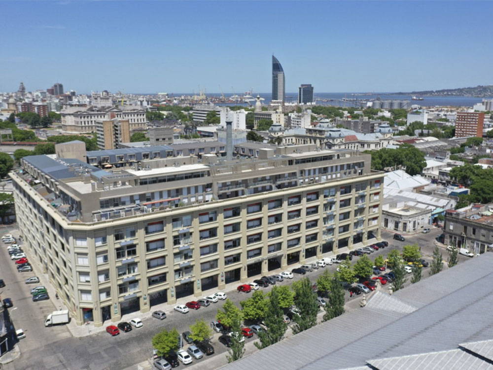 房地产在 Altos Del Libertador — look at the real estate search engine GEOLN.COM. 照片 1