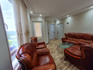 在街上出售公寓。巴德里科马希泽 — 来自开发商和业主的房地产搜索引擎 GEOLN.COM. 照片 2