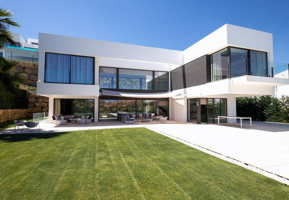 Villa 4 bedrooms 560 m² in La Alqueria, Spain