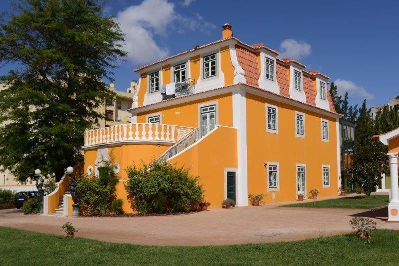 Inmuebles de lujo en una gran ciudad de Portugal, Lisboa Venta — Encuentre propiedades fuera del plan o reventa de bienes inmuebles directamente de desarrolladores y propietarios GEOLN.COM. Foto 1