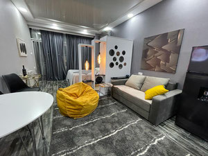 شقة في باتومي — ابحث عن عقار قيد الإنشاء أو عقار معاد بيعه مباشرة من المطورين والملاك GEOLN.COM. صورة فوتوغرافية 4