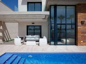 一座大城市的别墅，在西班牙的海边，瓦伦西亚，阿利坎特 — 来自开发商和业主的房地产搜索引擎 GEOLN.COM. 照片 2