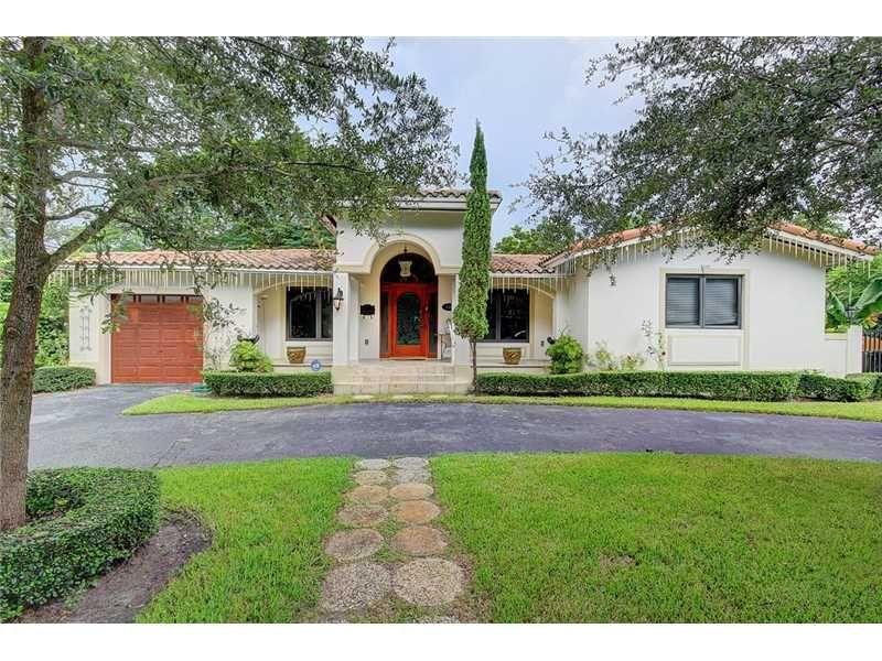 Dom w USA, Floryda, Coral Gables — Wyszukiwarka nieruchomości od deweloperów i właścicieli GEOLN.COM. Zdjęcie 1