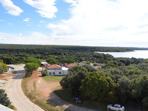 克罗地亚海边的公寓，法扎纳 — 来自开发商和业主的房地产搜索引擎 GEOLN.COM. 照片 9