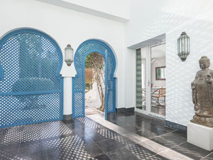 Villa 7 bedrooms 1232 m² in San Pedro Alcantara, Spain — Find off-plan property or real estate resale directly from developers and owners GEOLN.COM. Photo 3