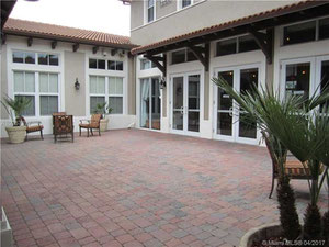 شقق في الولايات المتحدة الأمريكية ، فلوريدا ، كاتلر باي — ابحث عن عقار قيد الإنشاء أو عقار معاد بيعه مباشرة من المطورين والملاك GEOLN.COM. صورة فوتوغرافية 3