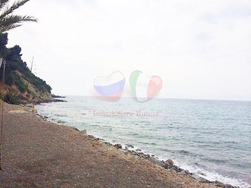 意大利文蒂米利亚海边的豪华房地产 — 来自开发商和业主的房地产搜索引擎 GEOLN.COM. 照片 1