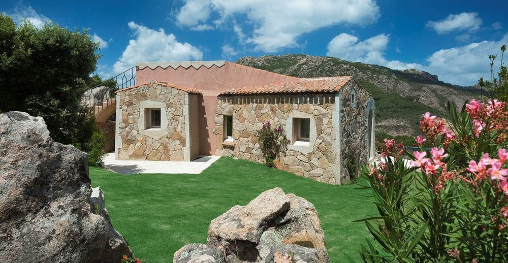 别墅在意大利，撒丁岛，切尔沃港 — 来自开发商和业主的房地产搜索引擎 GEOLN.COM. 照片 1