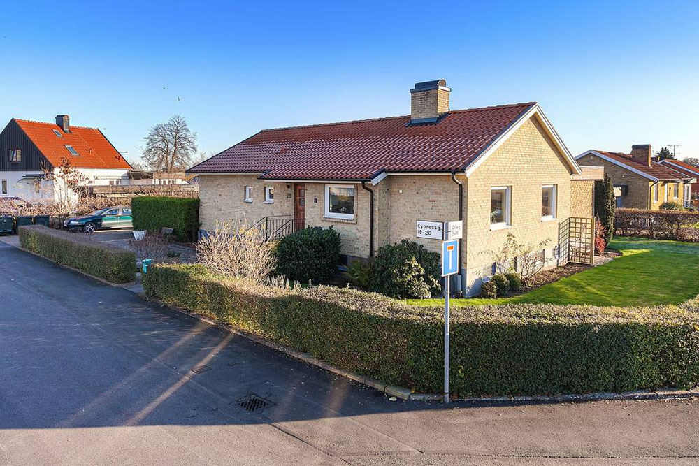 Immobilien in Cypressgatan 18 — Schauen Sie sich die Immobiliensuchmaschine GEOLN.COM an. Foto 1