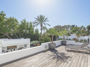 Villa 7 bedrooms 1232 m² in San Pedro Alcantara, Spain — Find off-plan property or real estate resale directly from developers and owners GEOLN.COM. Photo 2