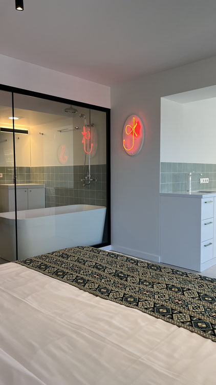 公寓可直接欣赏海景 — 来自开发商和业主的房地产搜索引擎 GEOLN.COM. 照片 1