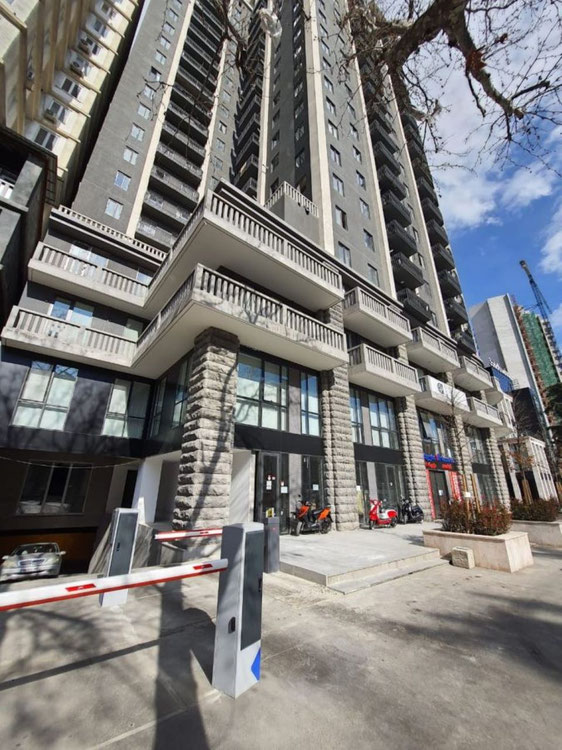 شقة 3 غرف للبيع — ابحث عن عقار قيد الإنشاء أو عقار معاد بيعه مباشرة من المطورين والملاك GEOLN.COM. صورة فوتوغرافية 1