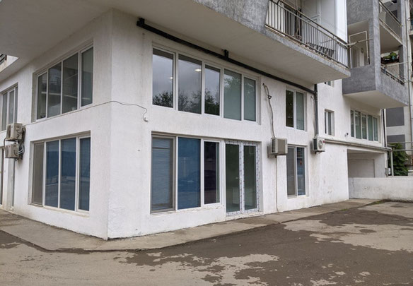 Продається комерційна площа 400.00 м²