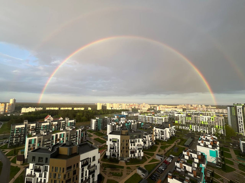 Apartamento en Nueva Borovaya, Minsk, Bielorrusia — Encuentre propiedades fuera del plan o reventa de bienes inmuebles directamente de desarrolladores y propietarios GEOLN.COM. Foto 1