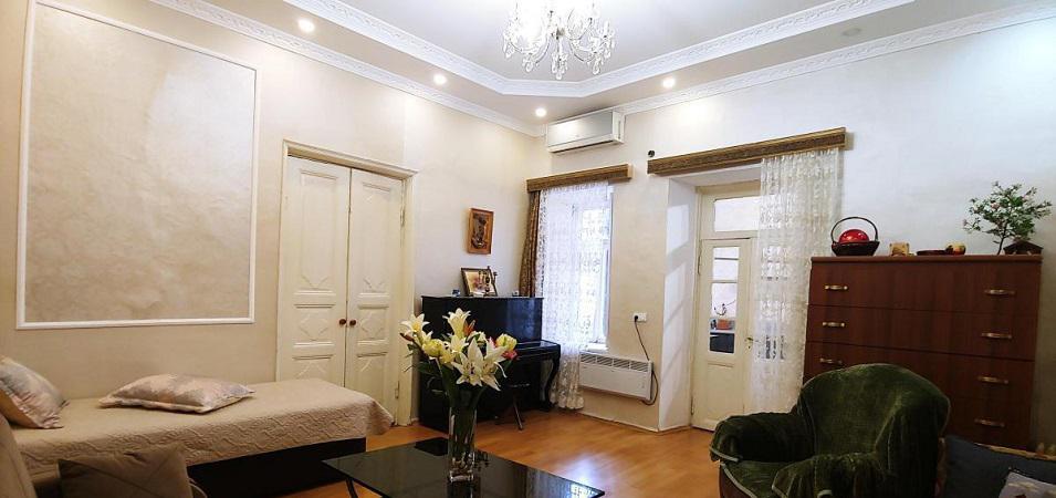 Mieszkanie 2 pokojowe w Sololaki. Kup mieszkanie w Tbilisi, Sololaki — Wyszukiwarka nieruchomości od deweloperów i właścicieli GEOLN.COM. Zdjęcie 1