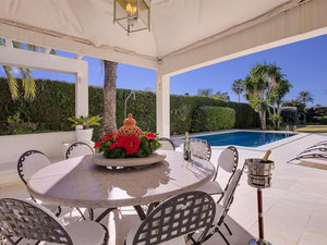 Villa 5 bedrooms 477 m² in Guadalmina Baja, Spain — Find off-plan property or real estate resale directly from developers and owners GEOLN.COM. Photo 11