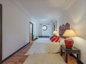 Villa 3 bedrooms 170 m² in Elviria, Spain — Find off-plan property or real estate resale directly from developers and owners GEOLN.COM. Photo 28