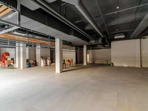 Premium yatırım - modern alışveriş merkezi - AB sınırında stratejik konum! — Sahiplerden yada inşaatcilardan mülkiyet arama GEOLN.COM. Fotoğraf 3