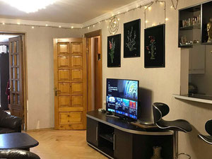 4 غرف شقة في Saburtalo. شقة غير مكلفة في تبليسي ، سابورتالو — ابحث عن عقار قيد الإنشاء أو عقار معاد بيعه مباشرة من المطورين والملاك GEOLN.COM. صورة فوتوغرافية 2